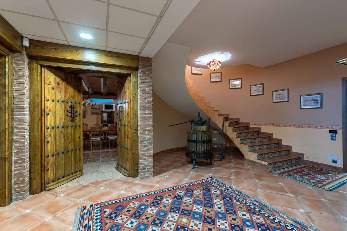Magnificent and stately house in Santa Susanna